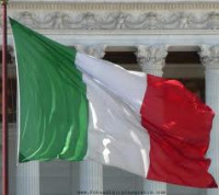 Los senadores italianos seguirán cobrando 5.613 euros netos al mes